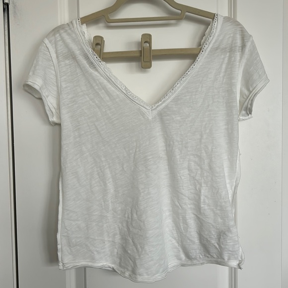 Free people vneck - Picture 1 of 3